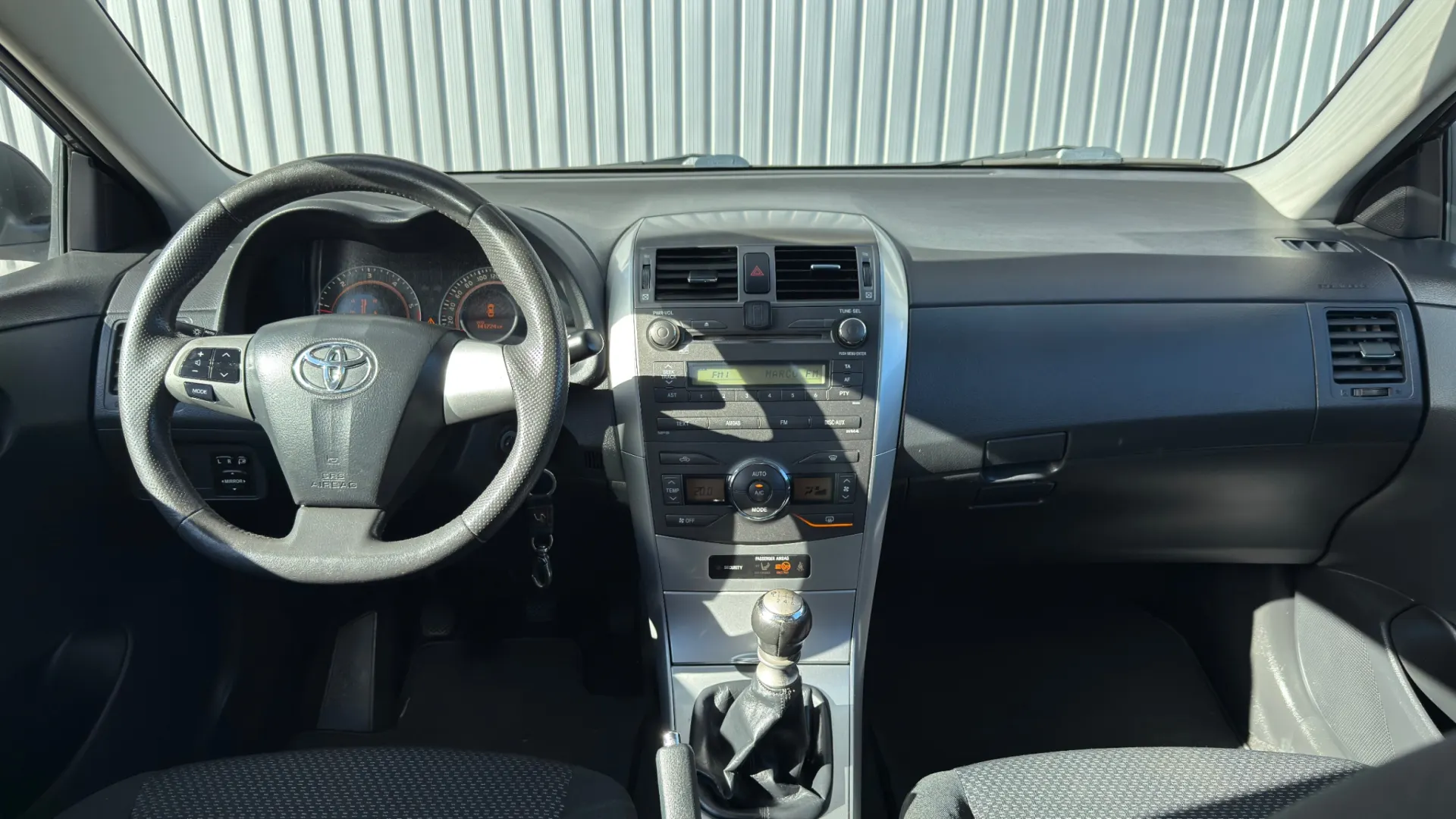 Toyota Corolla 1.4 D-4D 7