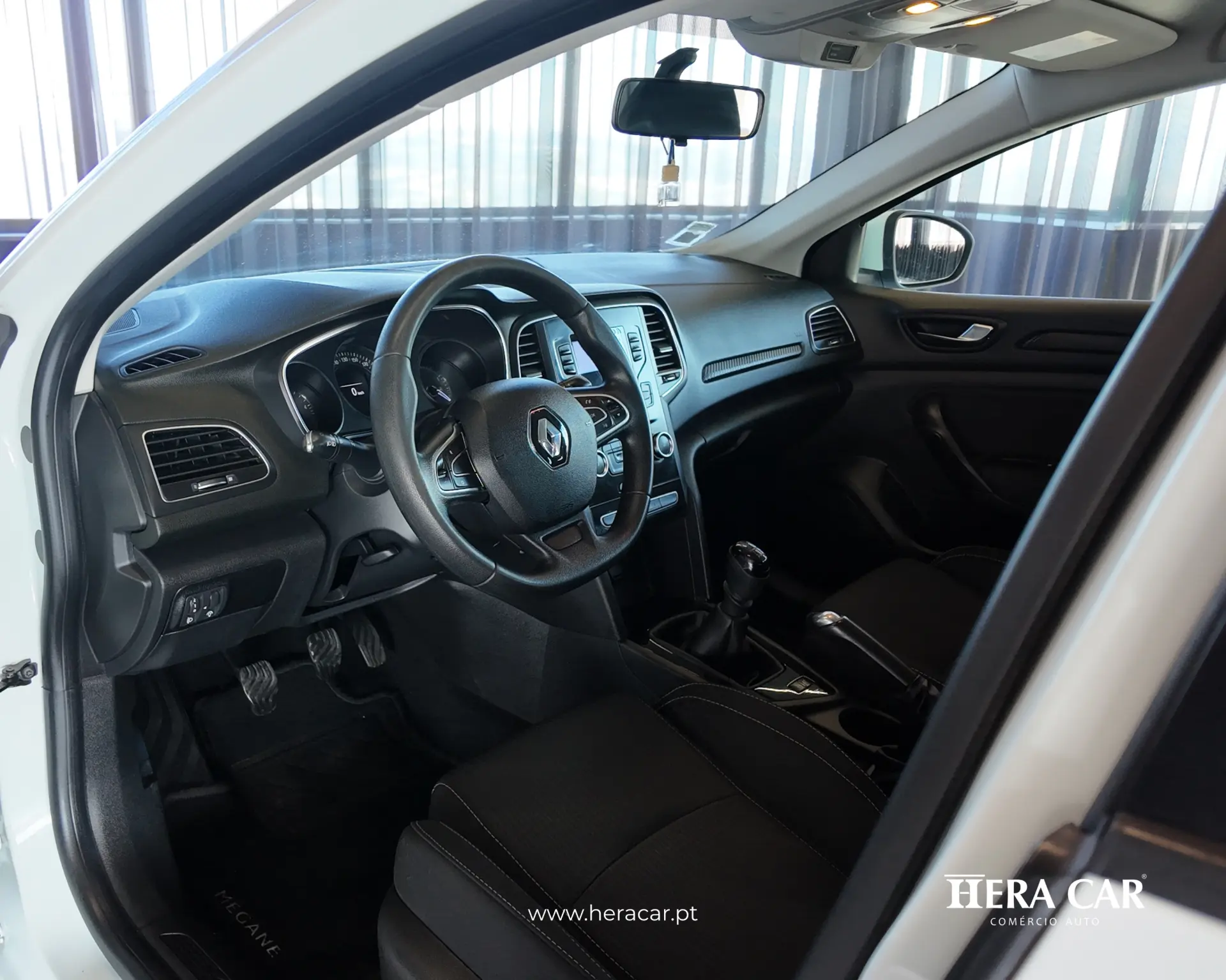 Renault Mégane Outro 12
