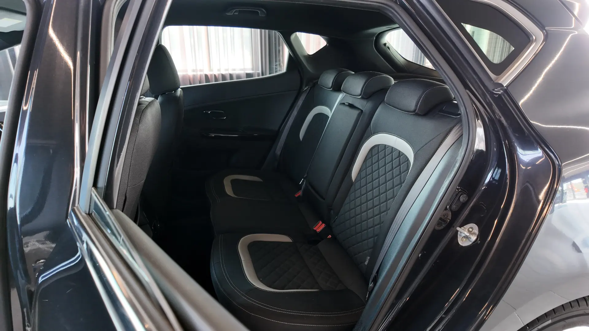 Kia Ceed 1.6 CRDi GT Line 36