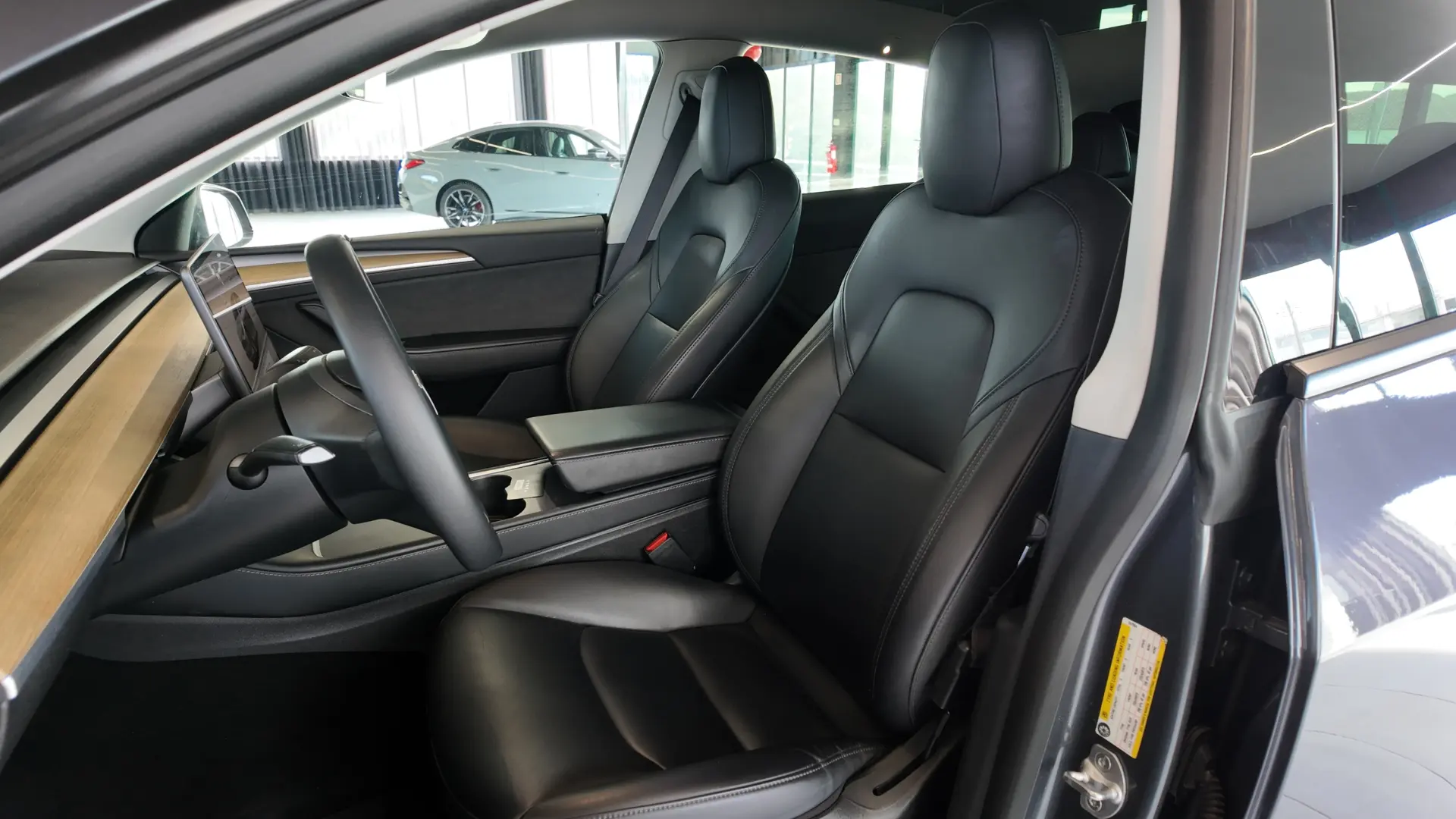 Tesla Model Y Long Range Tração Integral Premium 12