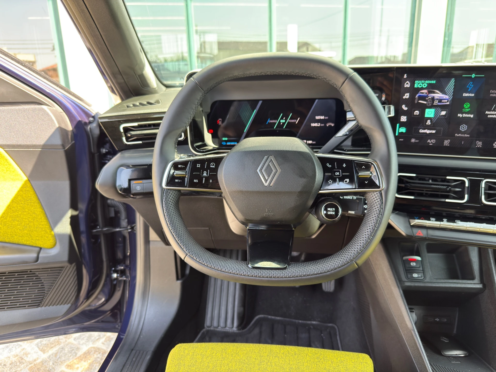 Renault 5 E-Tech 52 kWh Iconic Cinq Autonomia Conforto 10