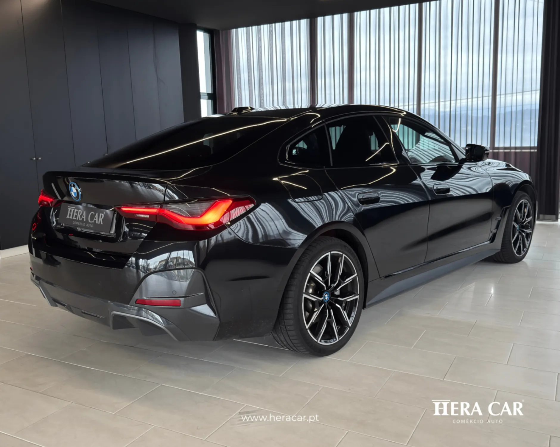 BMW i4 eDrive40 Pack Desportivo M 3