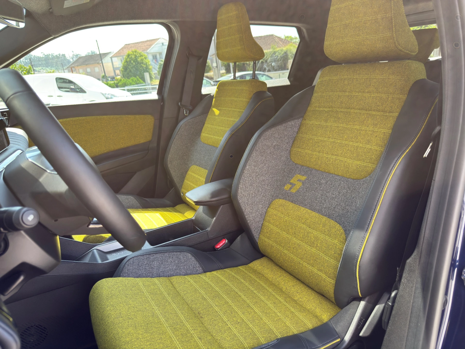 Renault 5 E-Tech 52 kWh Iconic Cinq Autonomia Conforto 11