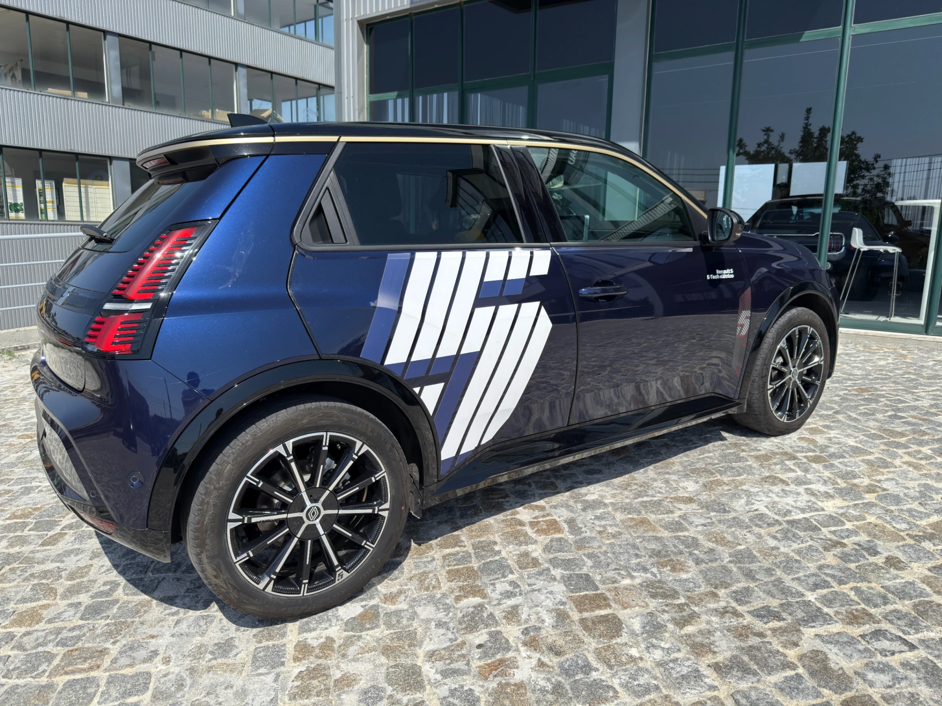 Renault 5 E-Tech 52 kWh Iconic Cinq Autonomia Conforto 5