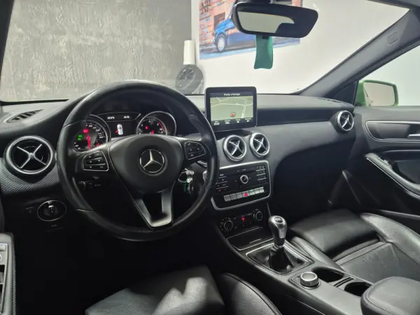 Mercedes-Benz A 180 d Style 13