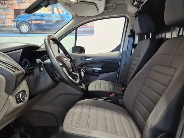 Ford Transit Connect Outro 17