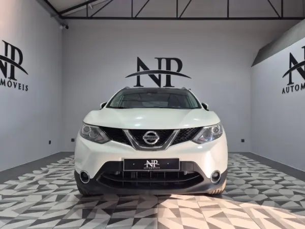 Nissan Qashqai 1.5 dCi Tekna Premium 6