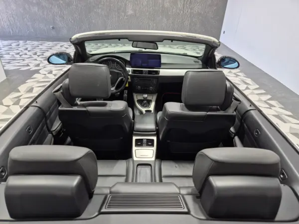 BMW 320 i Cabrio 15