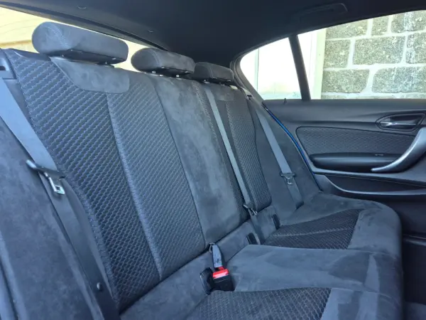 BMW 118 d Pack M 10