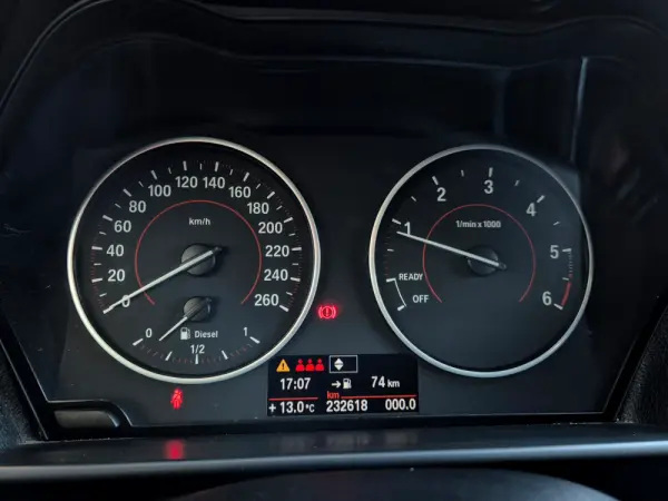 BMW 118 d Pack M 21