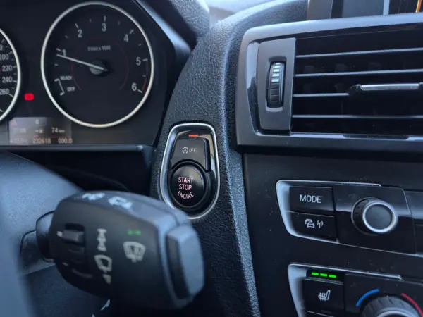BMW 118 d Pack M 23