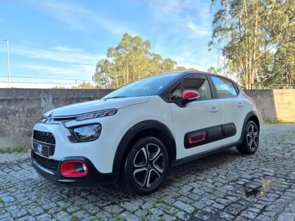 Citroen C3 Pure Tech S&S Live 1