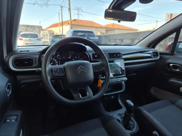 Citroen C3 Pure Tech S&S Live 13