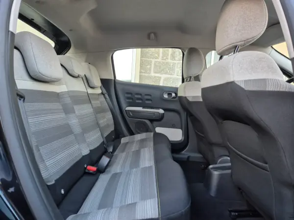 Citroen C3 1.2 PureTech Shine 10