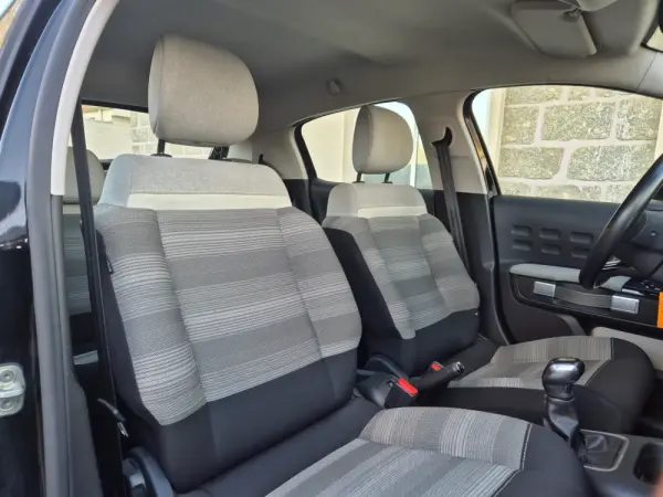 Citroen C3 1.2 PureTech Shine 13