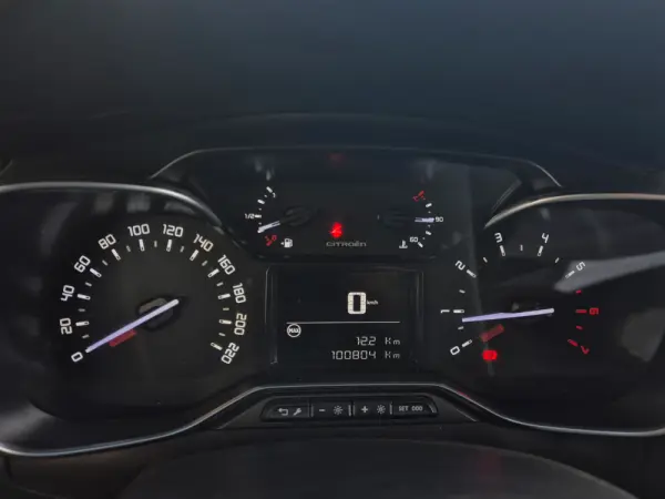 Citroen C3 1.2 PureTech Shine 21