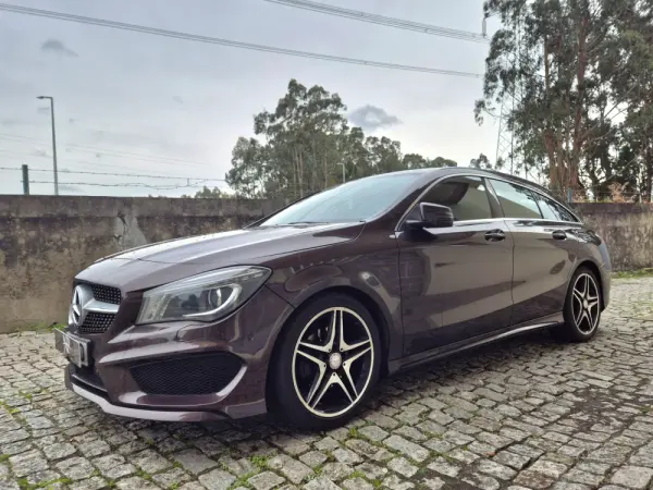 Mercedes-Benz CLA 200 d Shooting Brake AMG Line Aut. 1