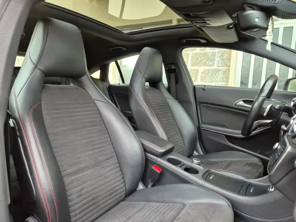 Mercedes-Benz CLA 200 d Shooting Brake AMG Line Aut. 12