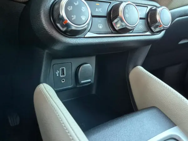 Nissan Micra 1.5 dCi N-Connecta 29