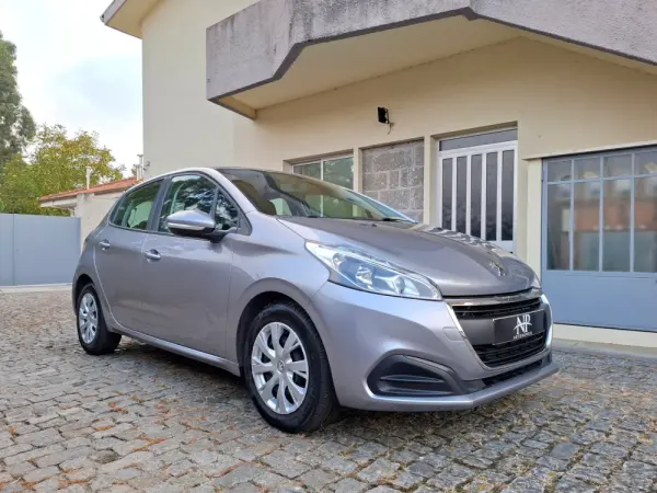 Peugeot 208 1.5 BlueHDi Active 5
