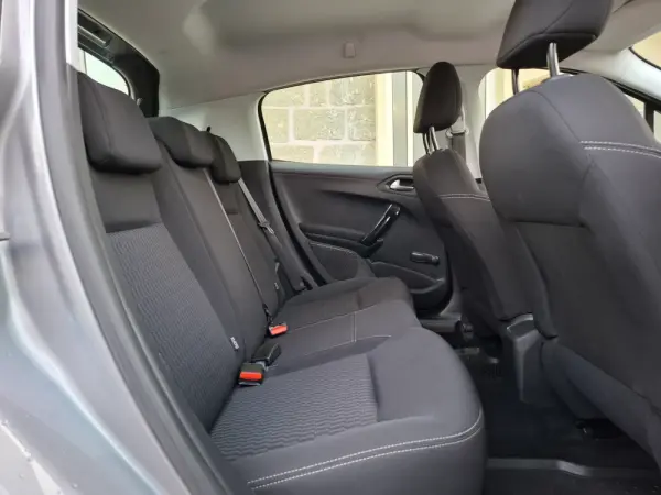 Peugeot 208 1.5 BlueHDi Active 7