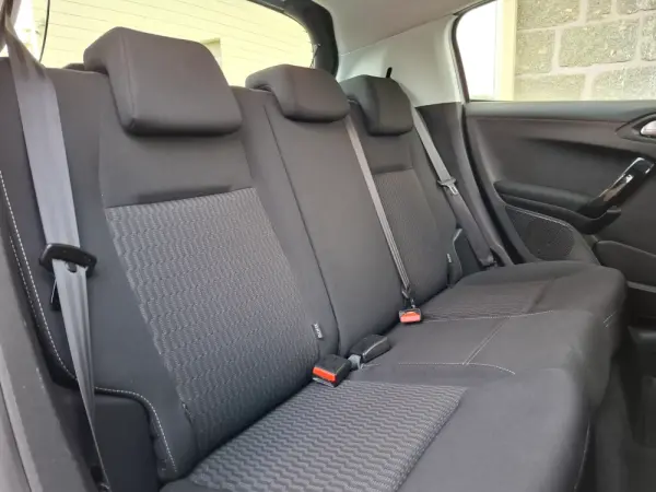 Peugeot 208 1.5 BlueHDi Active 8