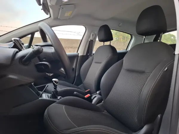 Peugeot 208 1.5 BlueHDi Active 13