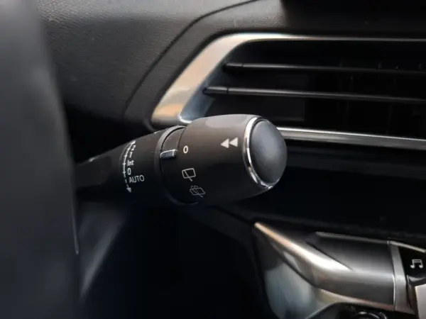 Peugeot 3008 1.5 BlueHDi Allure EAT8 28