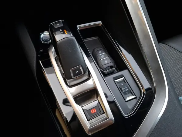 Peugeot 3008 1.5 BlueHDi Allure EAT8 35