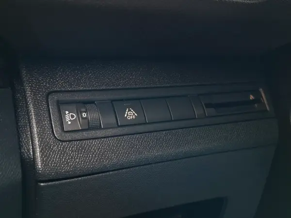 Peugeot 3008 1.5 BlueHDi Allure EAT8 38