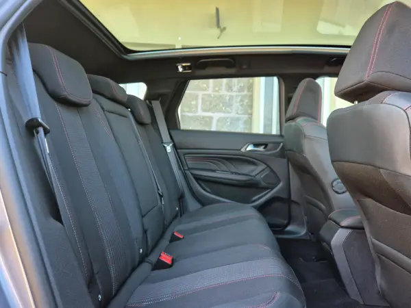 Peugeot 308 SW 1.5 BlueHDi GT Line 13