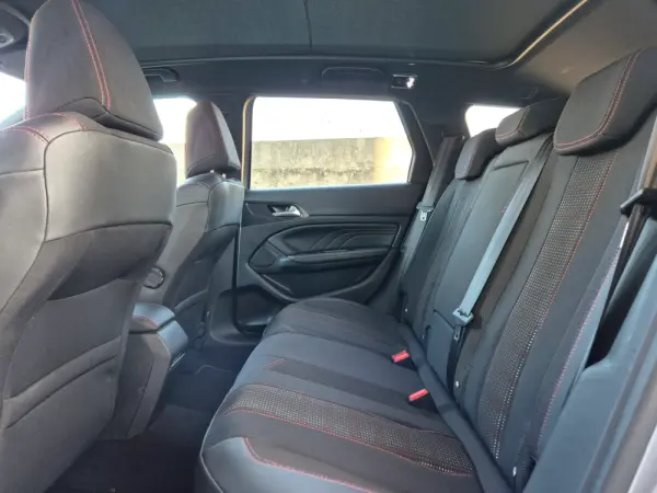 Peugeot 308 SW 1.5 BlueHDi GT Line 17