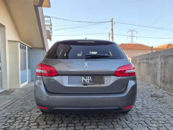 Peugeot 308 SW 1.5 BlueHDi Allure EAT8 3