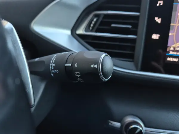 Peugeot 308 SW 1.5 BlueHDi Allure EAT8 24