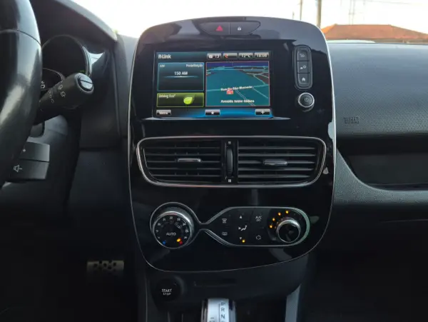 Renault Clio Sport Tourer (Energy) dCi 90 EDC Bose Edition 22