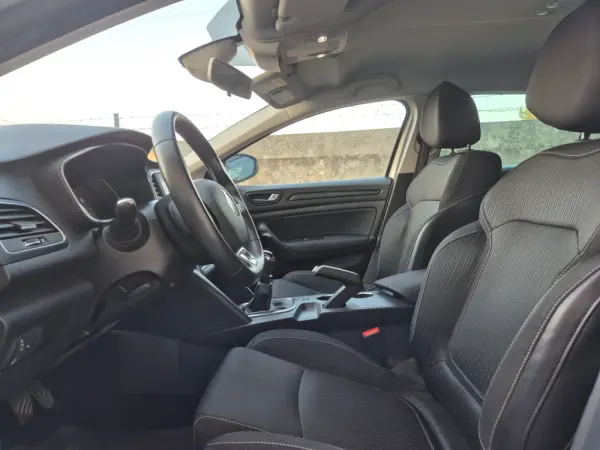 Renault Mégane Sport Tourer 1.5 dCi Limited 13