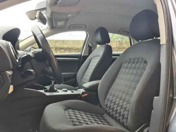 Audi A3 Limousine 1.6 TDI S-line 16