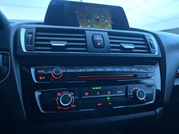 BMW 116 d EfficientDynamics 25