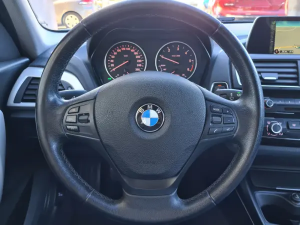 BMW 116 d EfficientDynamics 18