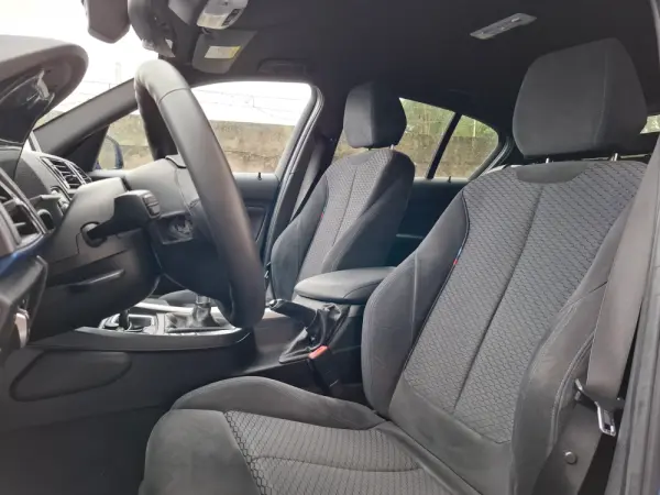 BMW 118 d Pack M 14
