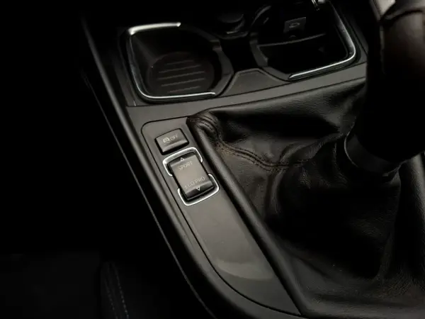 BMW 118 d Pack M 31