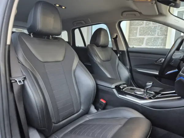 BMW 320 d Touring Line Sport Auto 11