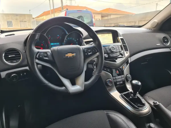 Chevrolet Cruze SW 1.7 VCDi LTZ 16