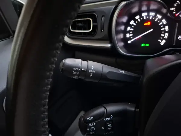Citroen C3 1.2 PureTech Feel 18