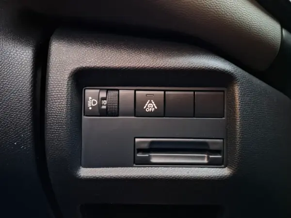 Citroen C5 Aircross 1.5 BlueHDi Shine 28