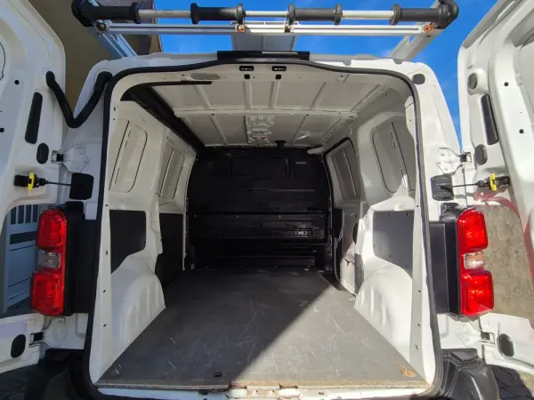 Citroen Jumpy 1.6 BlueHDi M 11