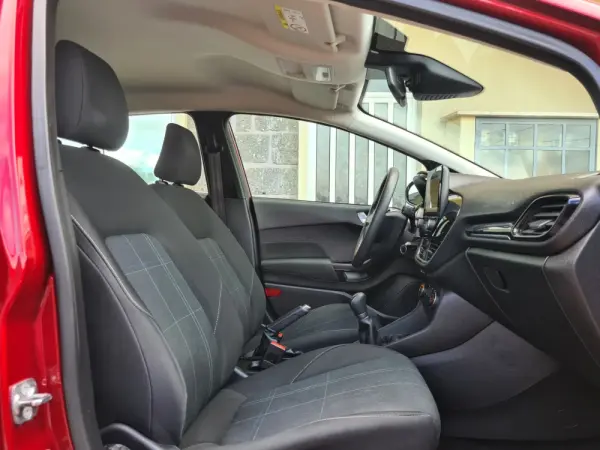 Ford Fiesta 1.1 S&S COOL&CONNECT 10