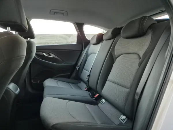 Hyundai i30 SW 1.6 CRDi Comfort 12