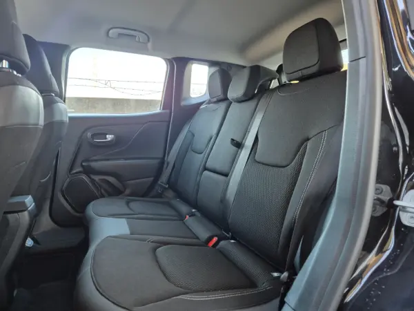 Jeep Renegade 1.0 T Limited 14