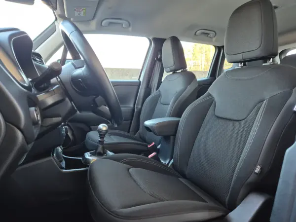 Jeep Renegade 1.0 T Limited 16